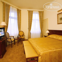 Savoy Westend Hotel