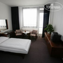 Adamantino Hotel