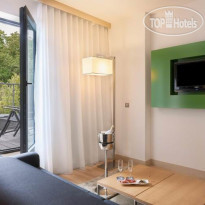 Occidental Praha Five