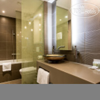 INNSIDE by Melia Prague Old Town Deluxe room- bathroom