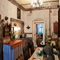 Old Time Hotel