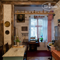 Old Time Hotel