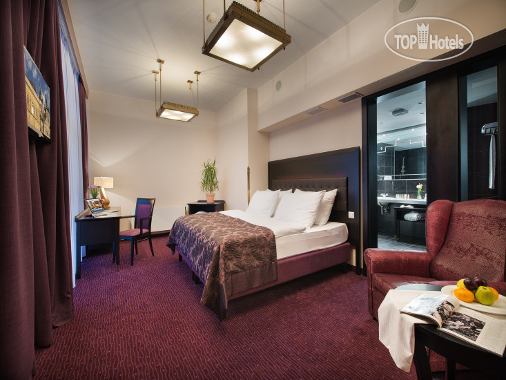 EA Hotel Royal Esprit