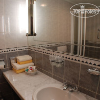 EA Hotel Royal Esprit