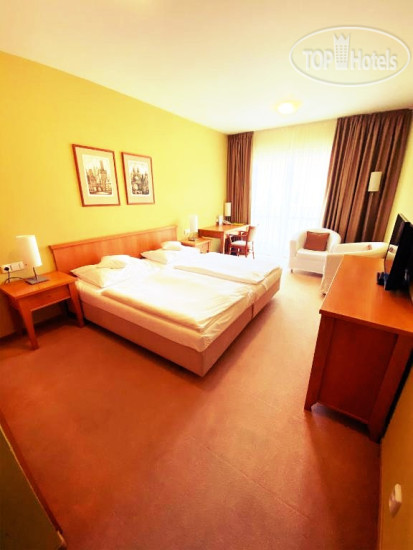 Hotel photo Dolce Villa 4*