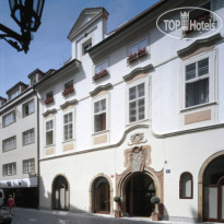 The Iron Gate Hotel & Suites