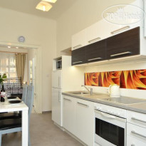 Navratilova Apartments 