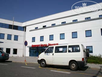 Hotelier's photos Ramada Airport Hotel Prague 4*