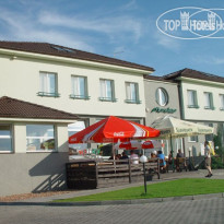 Mondeo Hotel Отель