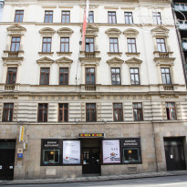 Sokolska Youth Hostel Здание хостела