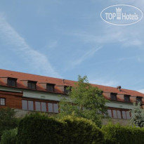 Chvalska Tvrz Hotel  
