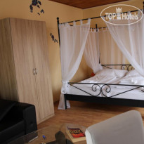 Villa Mansland Gay Hotel