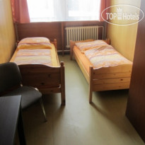 Monty Hostel