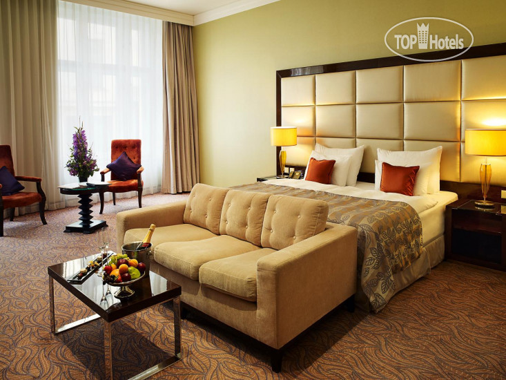 Hotel Kings Court