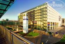 Courtyard Prague Airport 4*