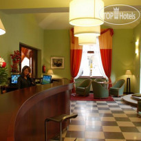 EA Hotel Downtown 