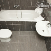 Royal Court Apartments Legerova 