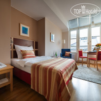 Ea Hotel Julis