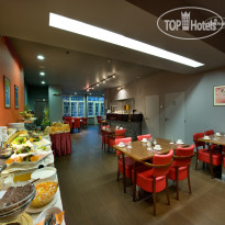 Ea Hotel Julis