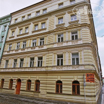 Theatre Residence 