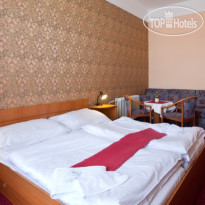 U Cerneho Orla Hotel  