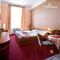 U Cerneho Orla Hotel  