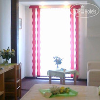 Maxim Hotel