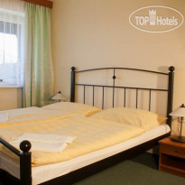 EA Hotel Churanov
