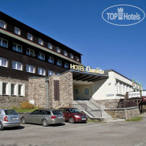 EA Hotel Churanov