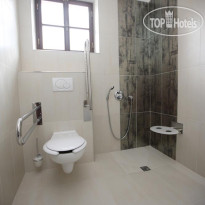 U Cerneho Orla Hotel & Apartments  