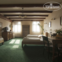 Silesia Hotel & Caffe Трехместный номер