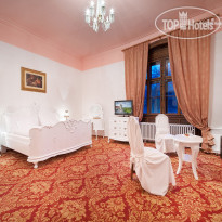 EA Zamecky Hotel Hruba Skala