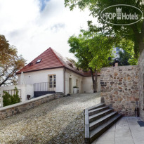 Bellevue Karlov Территория отеля