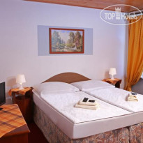 Karolina Hotel 