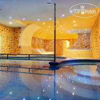 Monika Бассейн