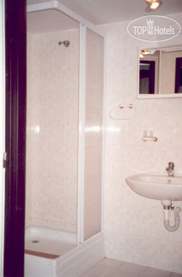 New photos from tourists Lucerna 3*