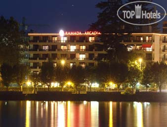 Hotelier's photos Ramada Hotel Arcadia 4*