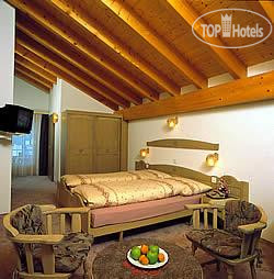 New photos from tourists Artemis 3*