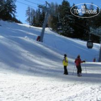 Res. Ski Paradise