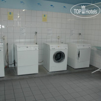 Youth Hostel Geneva Прачечная