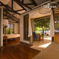Nanuya Island Resort 