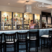 Jurys Inn Cork Бар