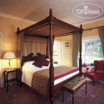 Ross Lake House Hotel