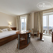 uHotel