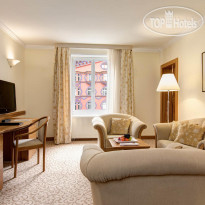 uHotel