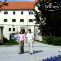 Mokrice Castle Estate