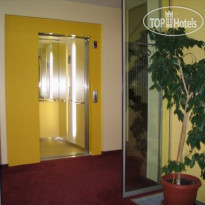 Garni Hotel Tabor Лифт