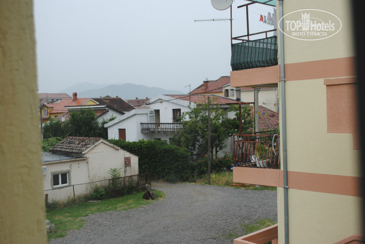 New photos from tourists Crnogorska Kuca