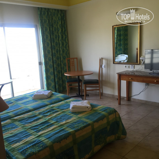 Oriana At The Topaz Hotel