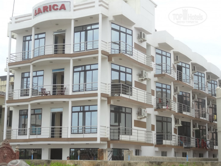 New photos from tourists Larica Holiday Inn